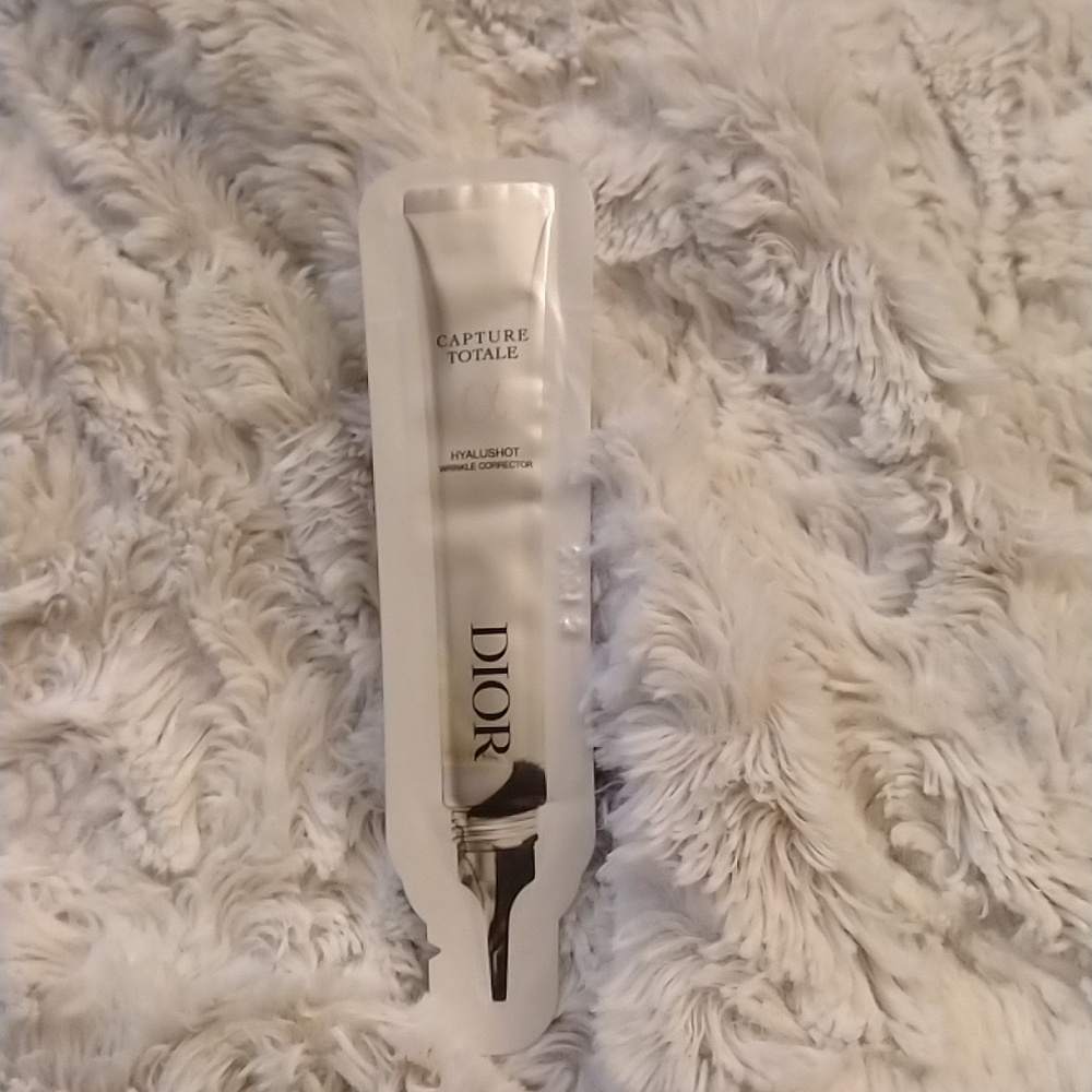 Dior Capture Totale Sampler Set - Picture 8 of 11